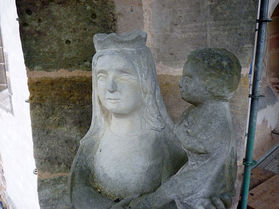 Abbau des Gerüstes an der Südseite (Foto: Karl-Franz Thiede)